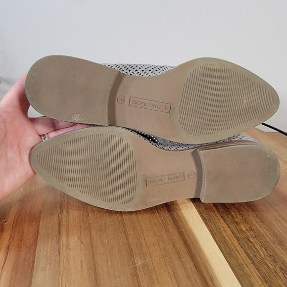 Crown Vintage Silver Metallic Loafers Flats Perforated Size 6 - Picture 14 of 17